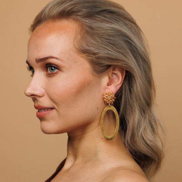 GOLDEN FLOWER HOOPS - Afbeelding 2